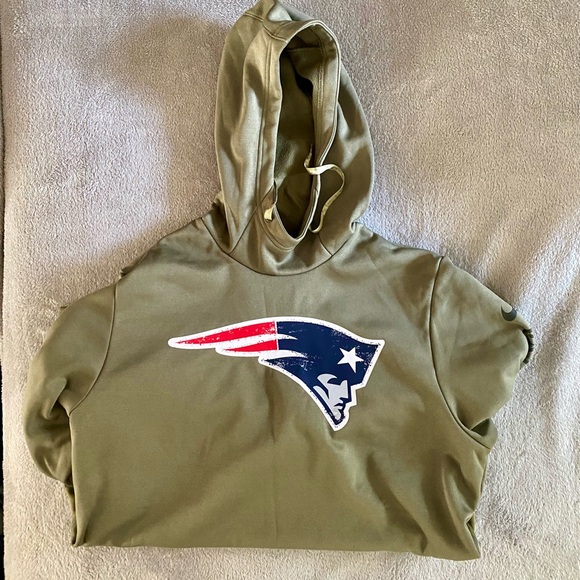 Patriots Salute to Service hooded sweatshirt - Picture 4 of 7